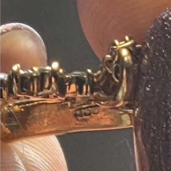 14kt Gold Lady’s open Heart Diamond Pendant - Picture 4 of 8